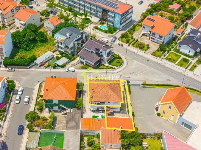 Apartamento T4 para Venda em Buarcos Foto 3