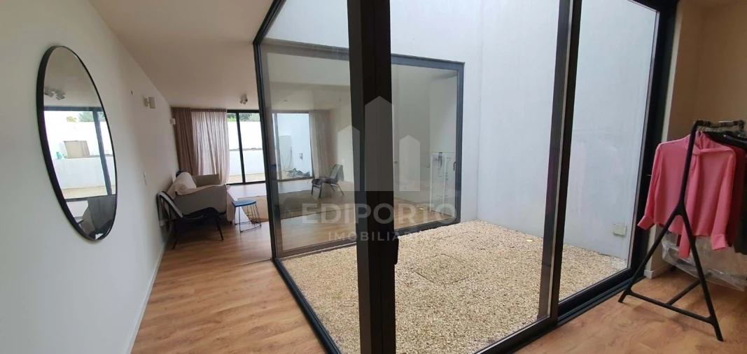 Apartamento T1 para Venda em Lordelo do Ouro e Massarelos Foto 8