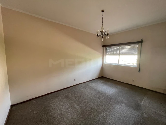 Apartamento T2 para Venda em Vermoim Foto 15
