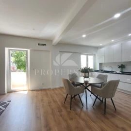 Apartamento T3 para Venda em Benfica