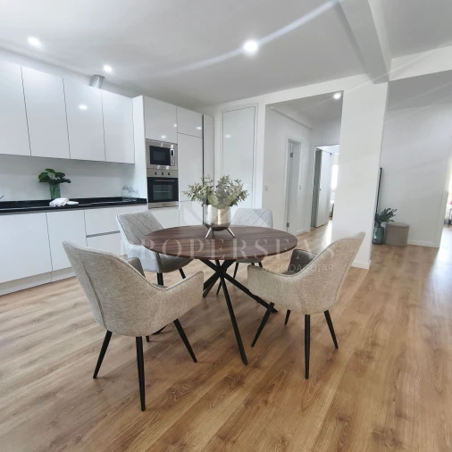 Apartamento T3 para Venda em Benfica Foto 3