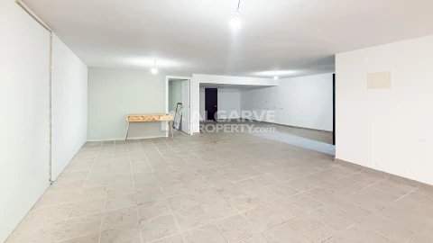 Moradia T4 para Venda em Quarteira