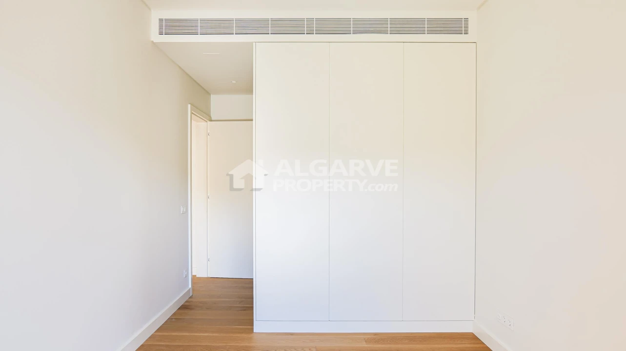 Apartamento T2 para Venda em Quarteira Foto 24