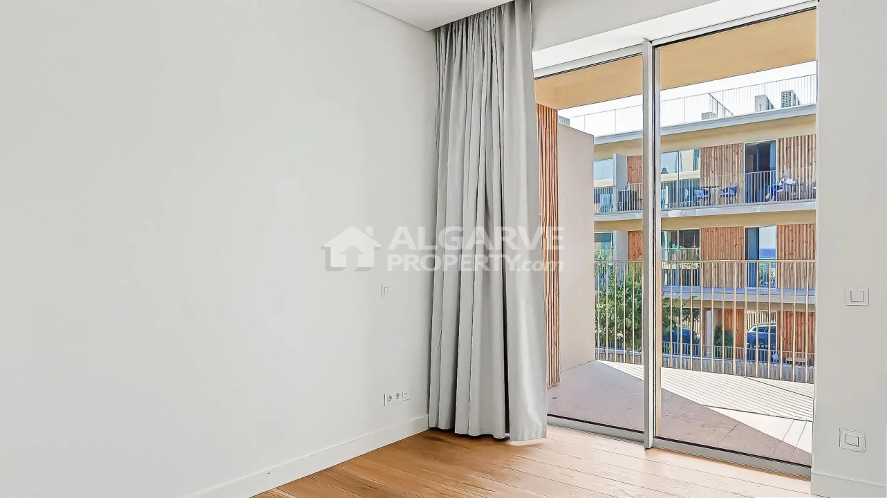 Apartamento T2 para Venda em Quarteira Foto 22