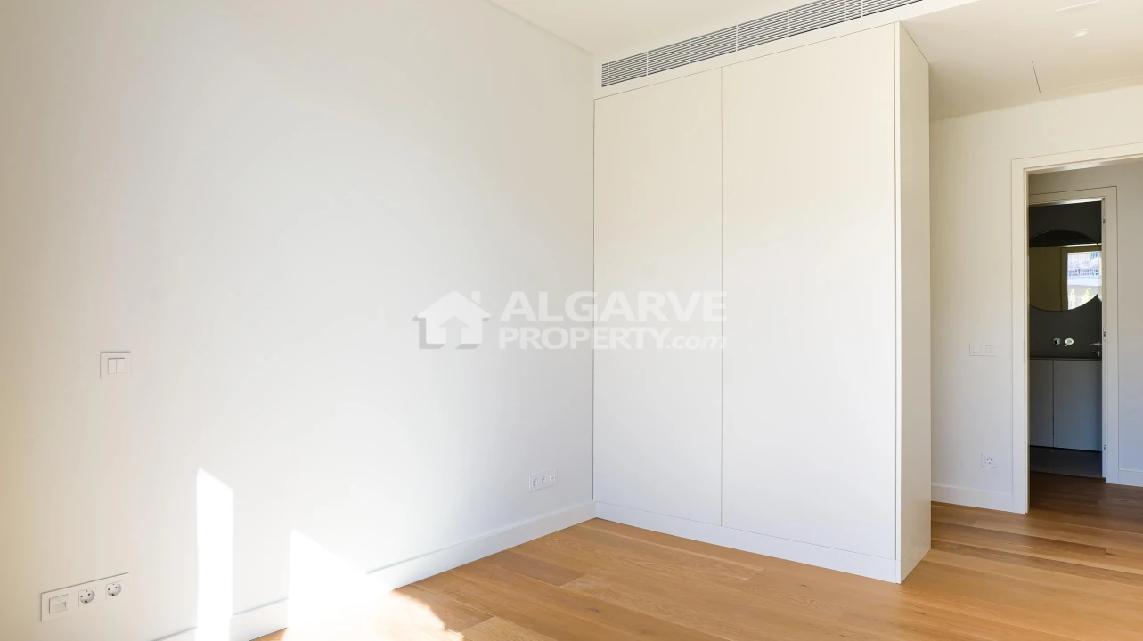 Apartamento T2 para Venda em Quarteira Foto 20