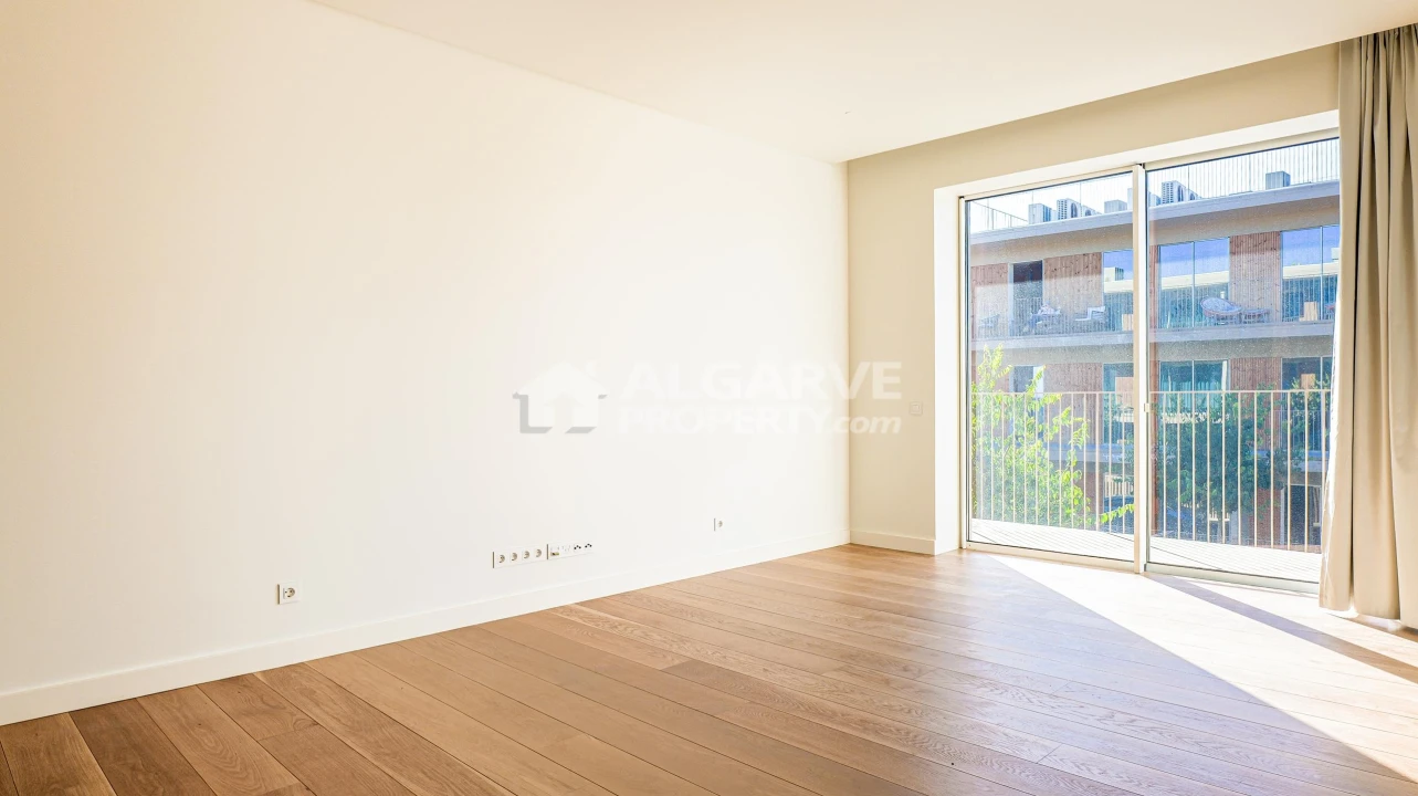 Apartamento T2 para Venda em Quarteira Foto 11