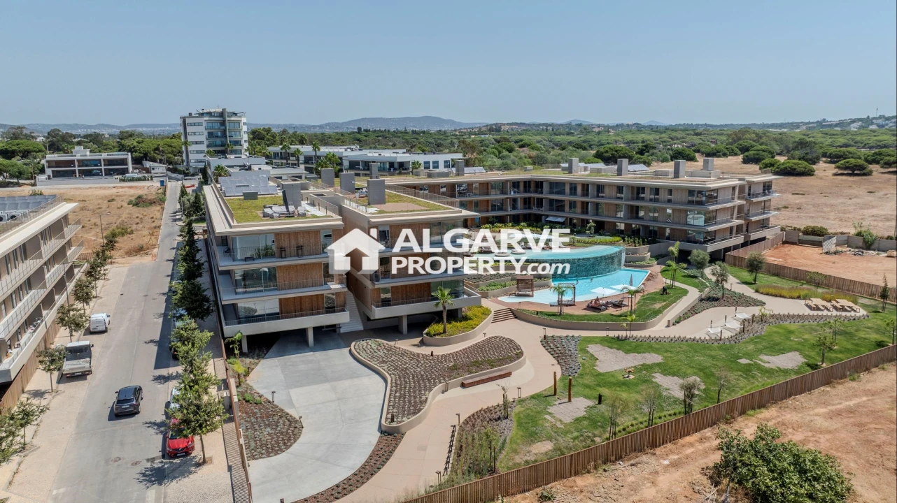 Apartamento T2 para Venda em Quarteira Foto 6