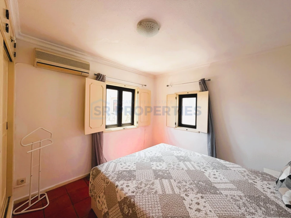 Apartamento T1 para Venda em Quarteira Foto 7
