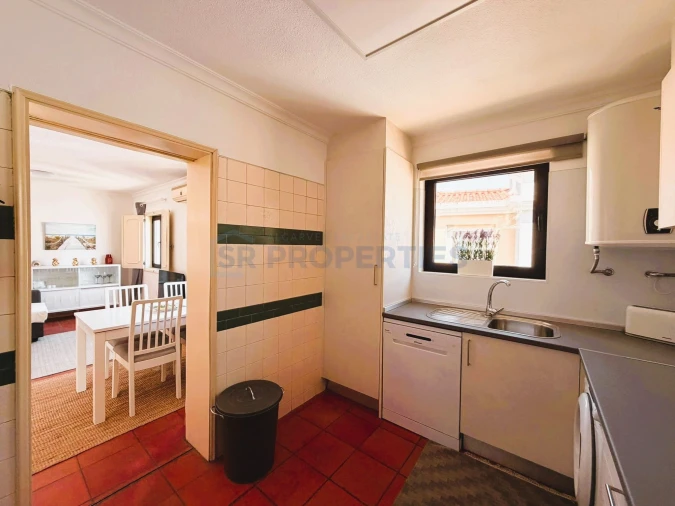 Apartamento T1 para Venda em Quarteira Foto 4