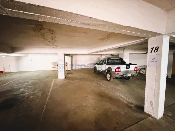 Apartamento T1 para Venda em Quarteira Foto 10