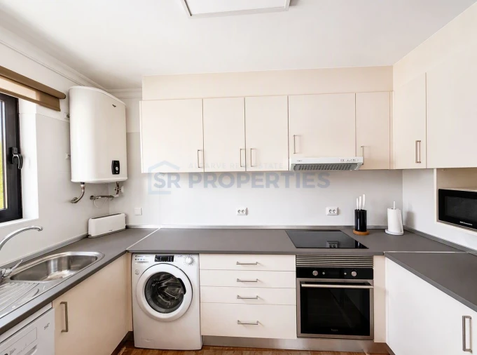Apartamento T1 para Venda em Quarteira Foto 2