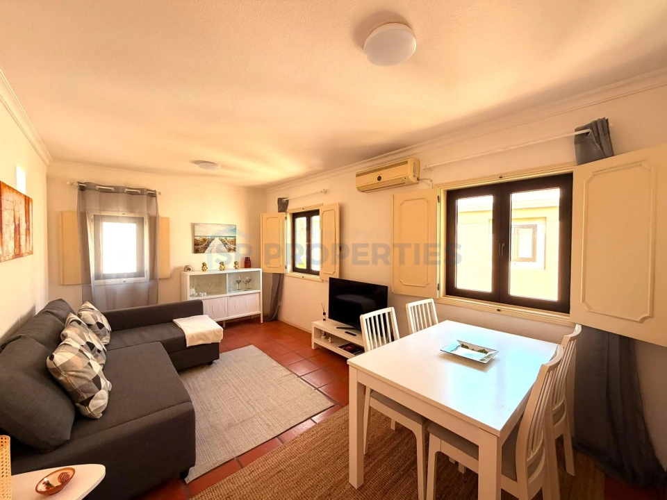 Apartamento T1 para Venda em Quarteira Foto 1