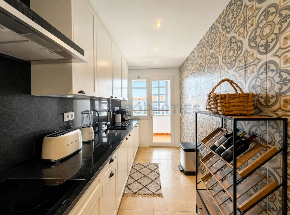 Apartamento T2 para Venda em Quarteira Foto 3