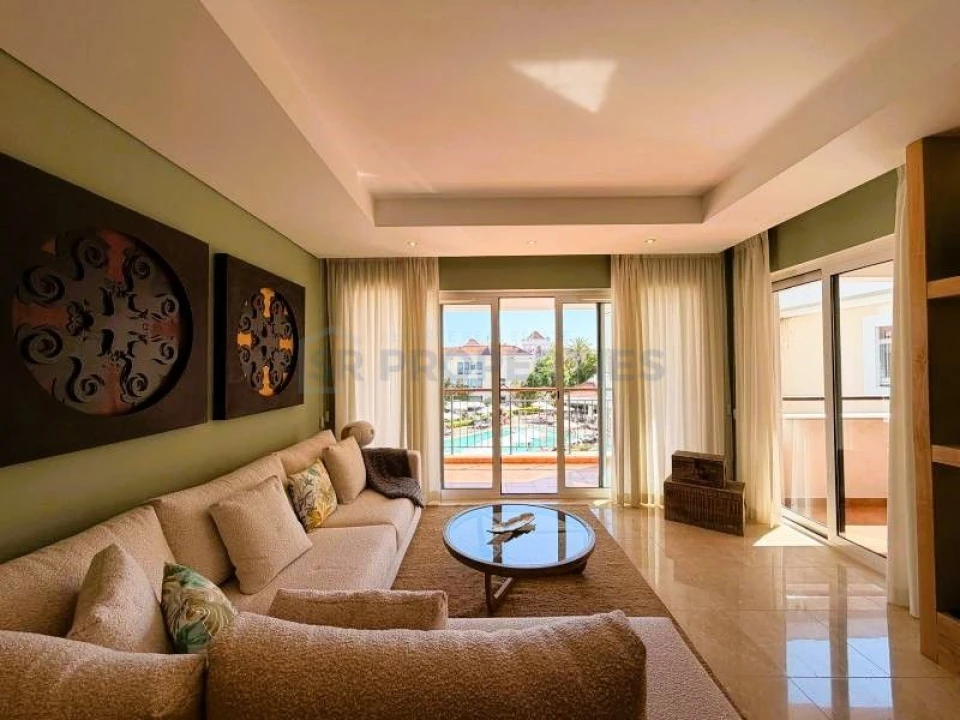 Apartamento T2 para Venda em Quarteira Foto 2