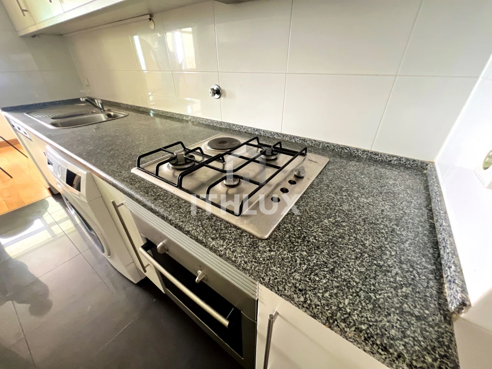 Apartamento T2 para Venda em Parque das Nações Foto 8