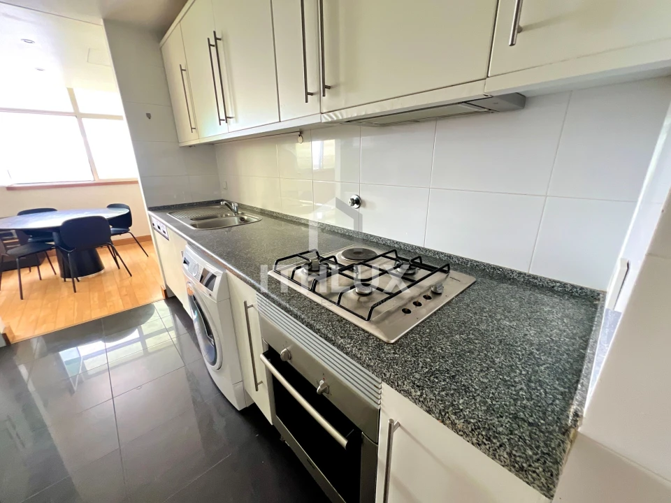 Apartamento T2 para Venda em Parque das Nações Foto 9