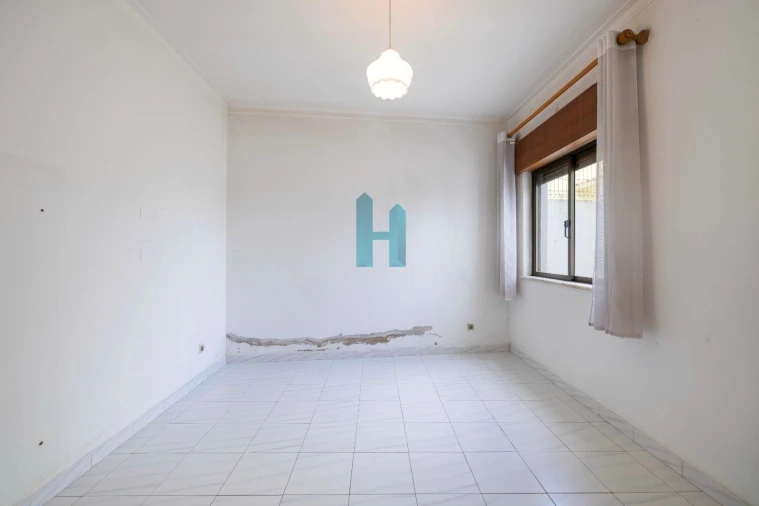 Apartamento T3 para Venda em Alvor Foto 12