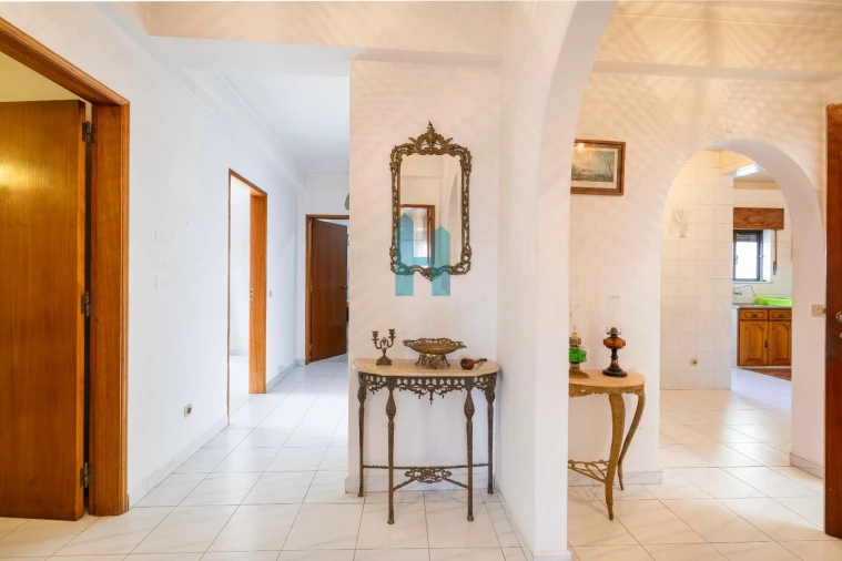 Apartamento T3 para Venda em Alvor Foto 4