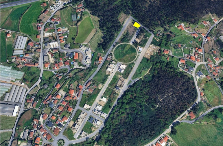 Terreno para Venda em Ruivães e Novais Foto 4
