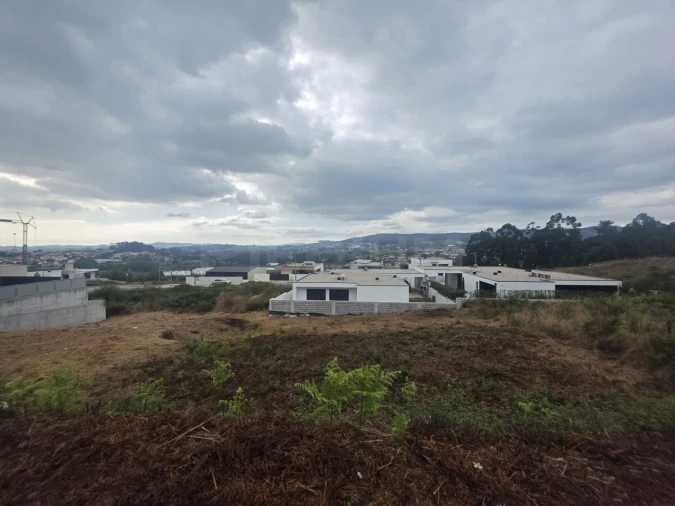 Terreno para Venda em Ruivães e Novais Foto 7