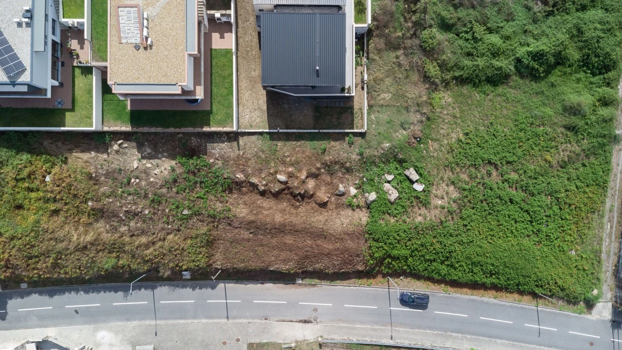 Terreno para Venda em Ruivães e Novais Foto 4