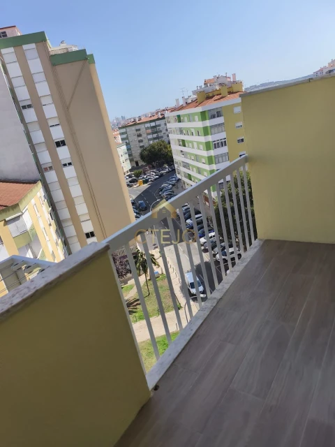 Apartamento T3 para Venda em Mina de Água