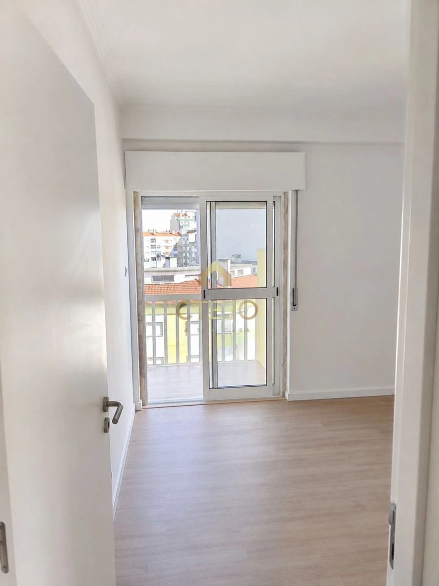 Apartamento T3 para Venda em Mina de Água Foto 13