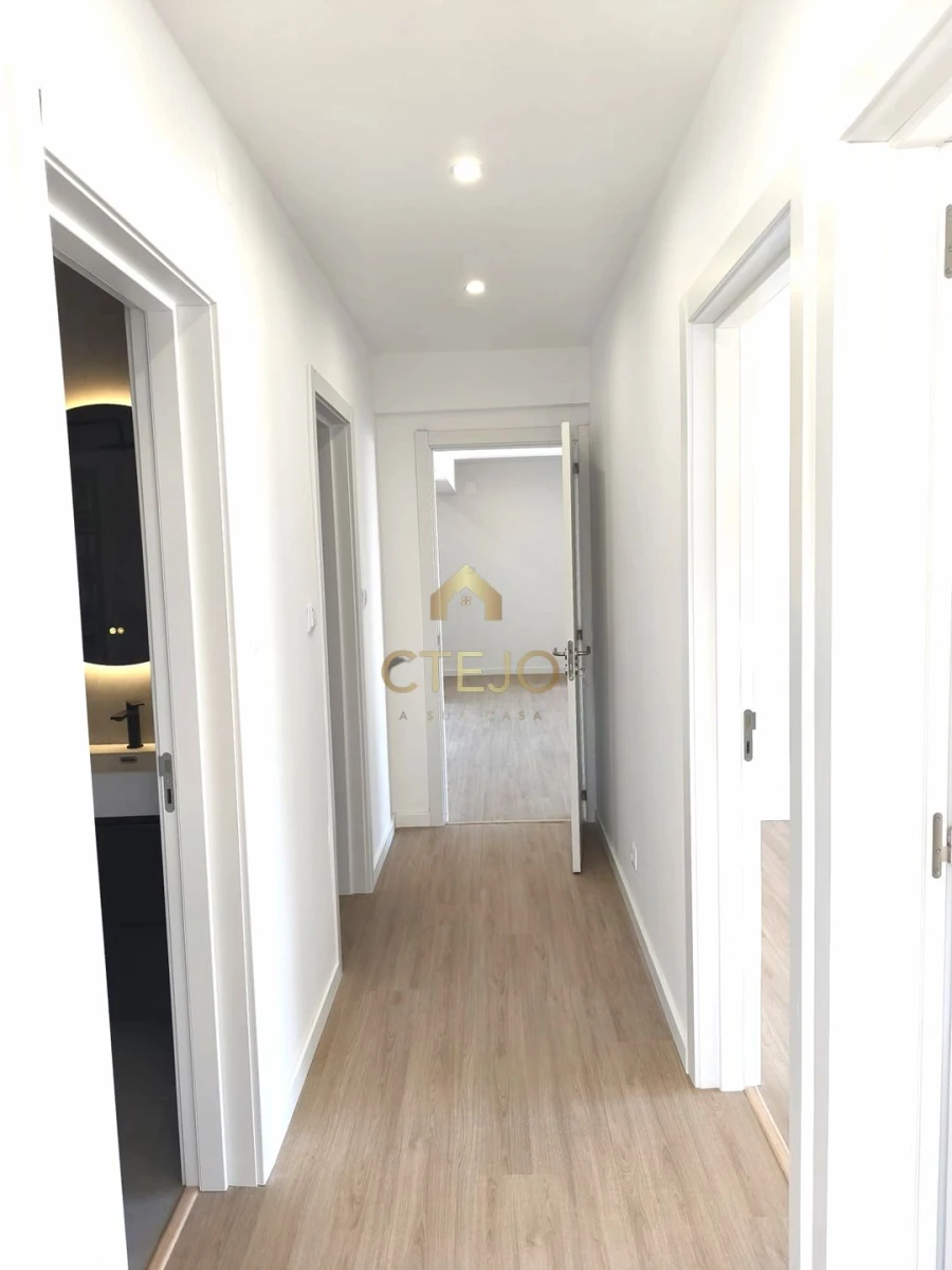 Apartamento T3 para Venda em Mina de Água Foto 11