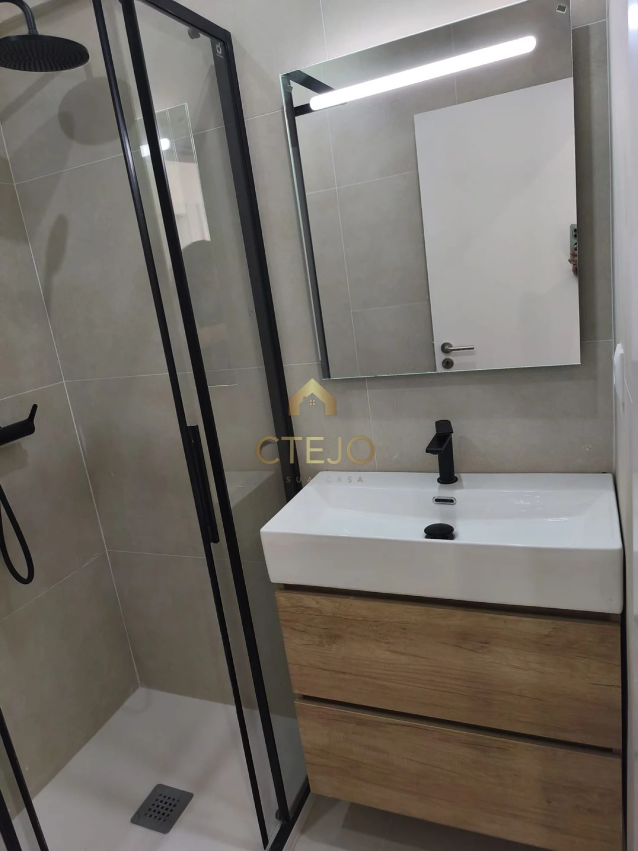 Apartamento T3 para Venda em Mina de Água Foto 24