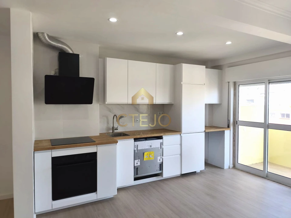 Apartamento T3 para Venda em Mina de Água Foto 1
