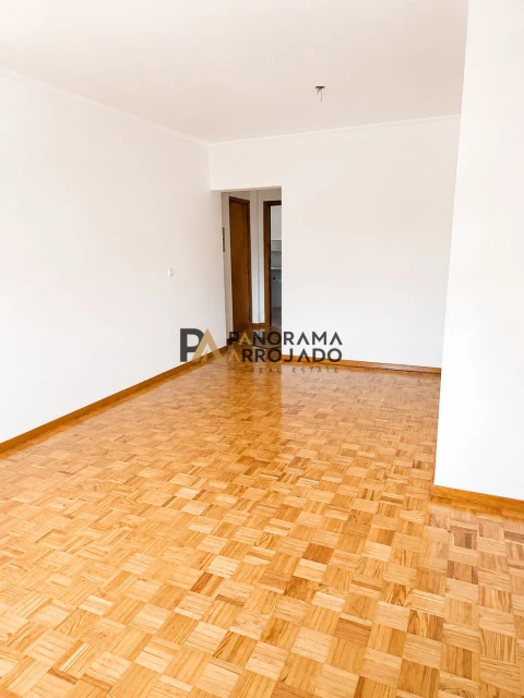 Apartamento T3 para Venda em Caparica e Trafaria