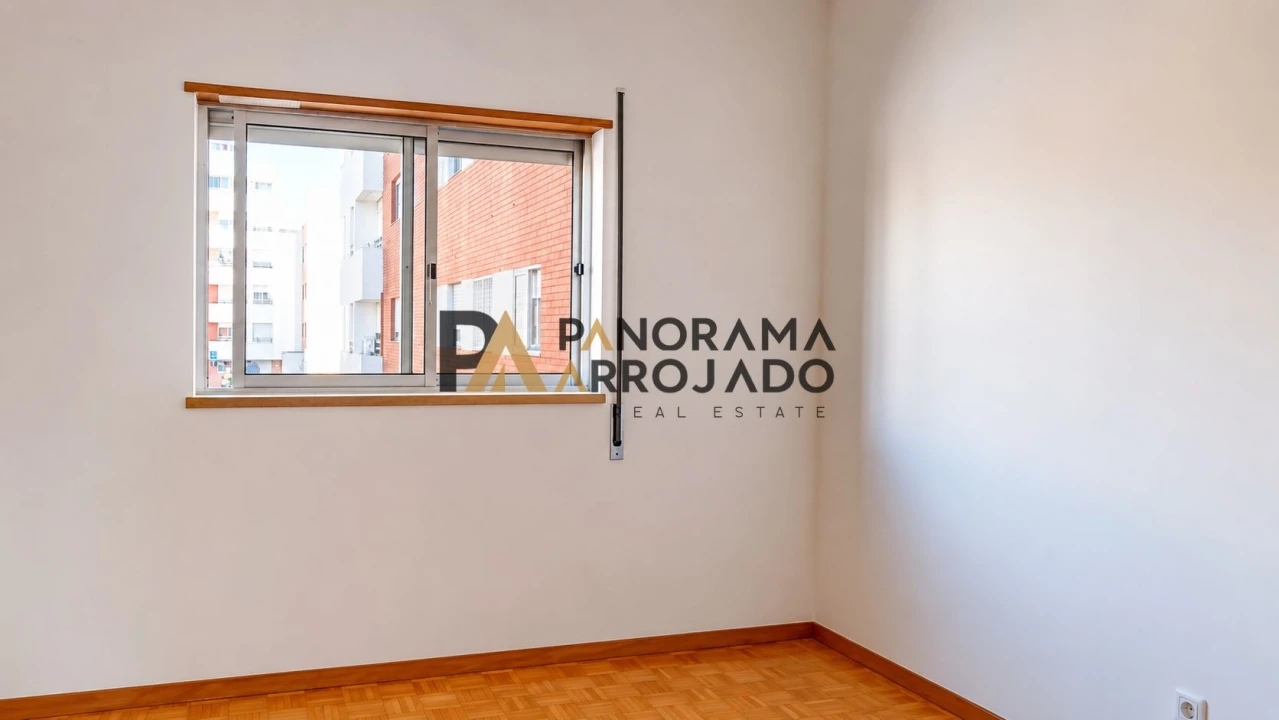 Apartamento T3 para Venda em Caparica e Trafaria Foto 12