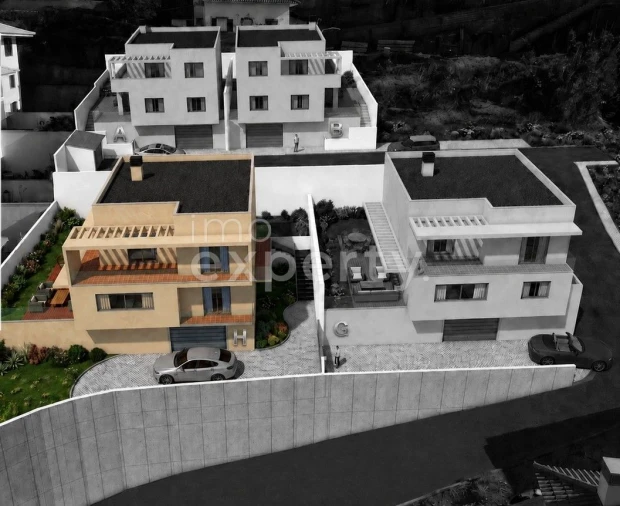 Moradia T3 para Venda em Caniço Foto 4