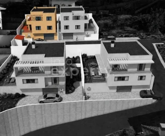 Moradia T3 para Venda em Caniço