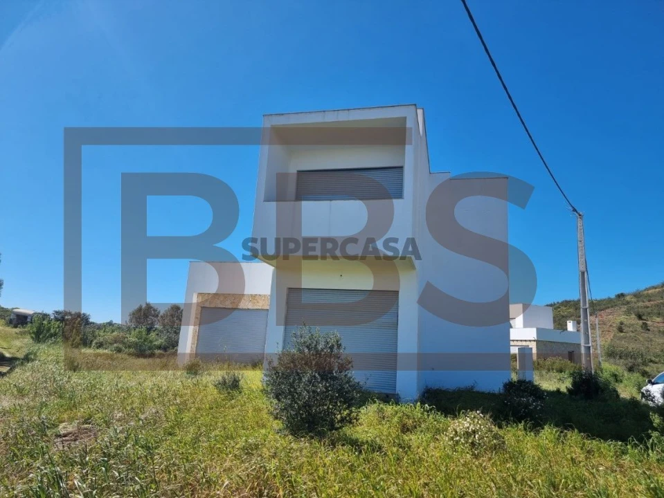 Moradia T3 para Venda em Tavira (Santa Maria e Santiago) Foto 1