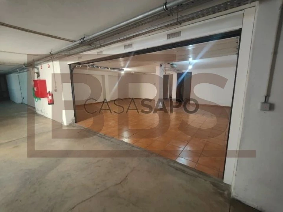 Moradia T3 para Venda em Guia Foto 22