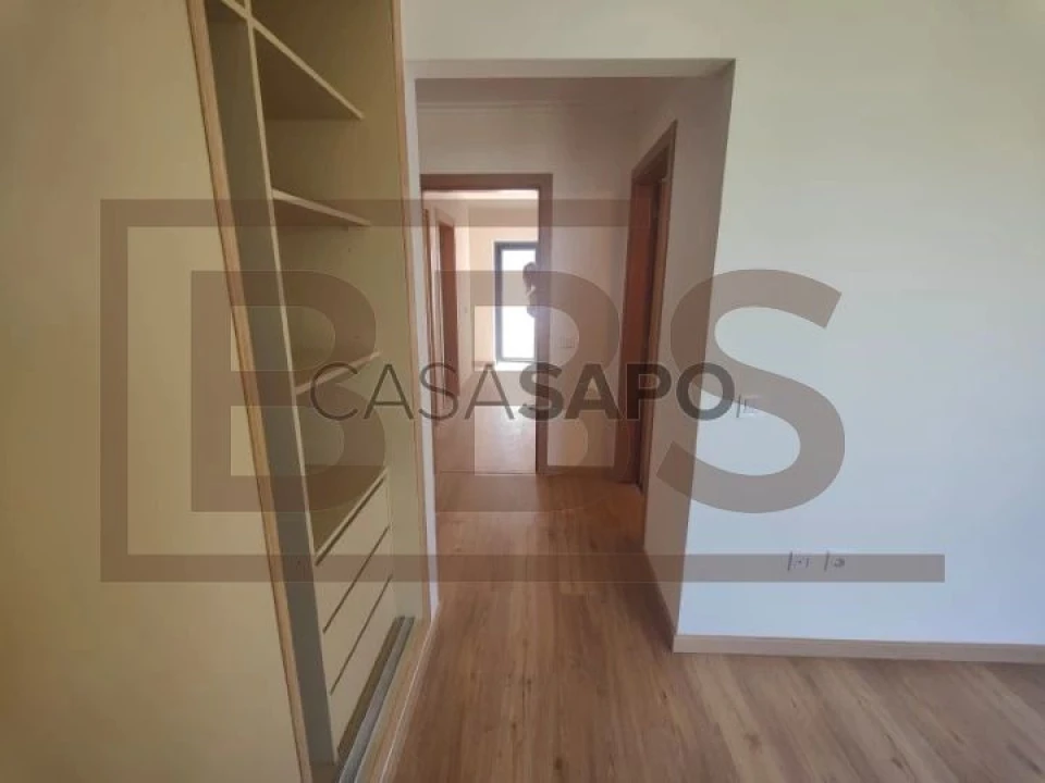 Moradia T3 para Venda em Guia Foto 12