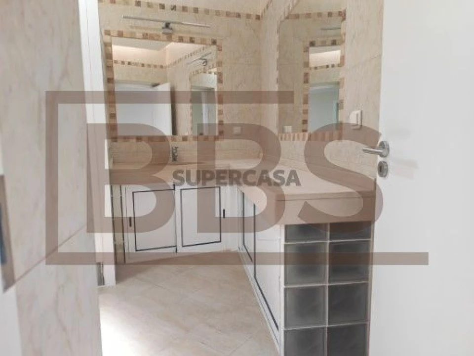 Apartamento T1 para Venda em Funchal (Santa Maria Maior) Foto 16