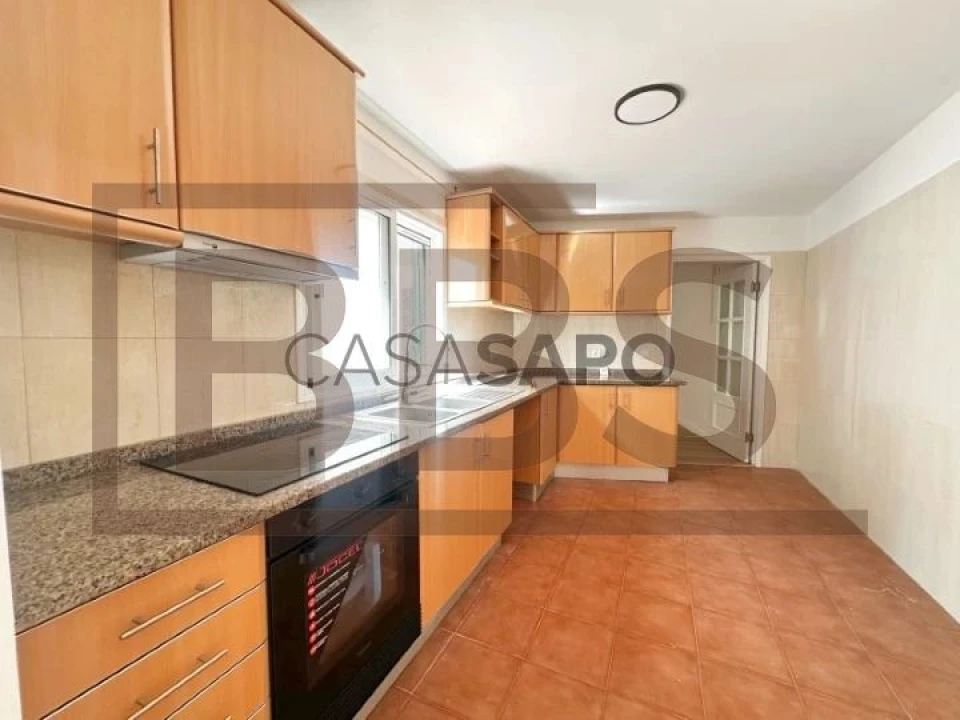 Apartamento T1 para Venda em Funchal (Santa Maria Maior) Foto 1