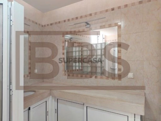 Apartamento T1 para Venda em Funchal (Santa Maria Maior) Foto 17