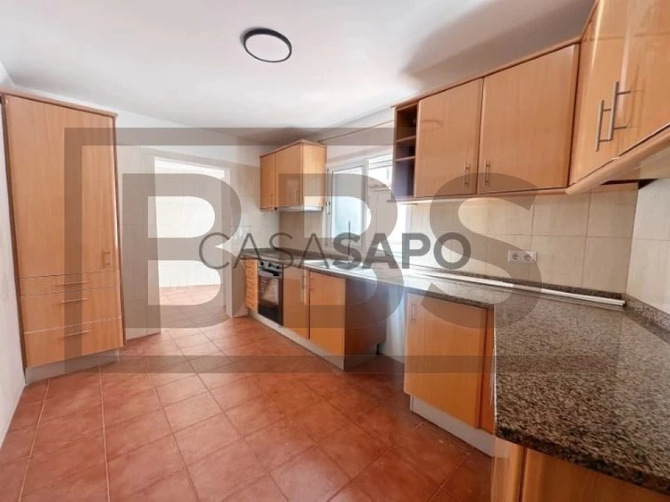 Apartamento T1 para Venda em Funchal (Santa Maria Maior) Foto 2