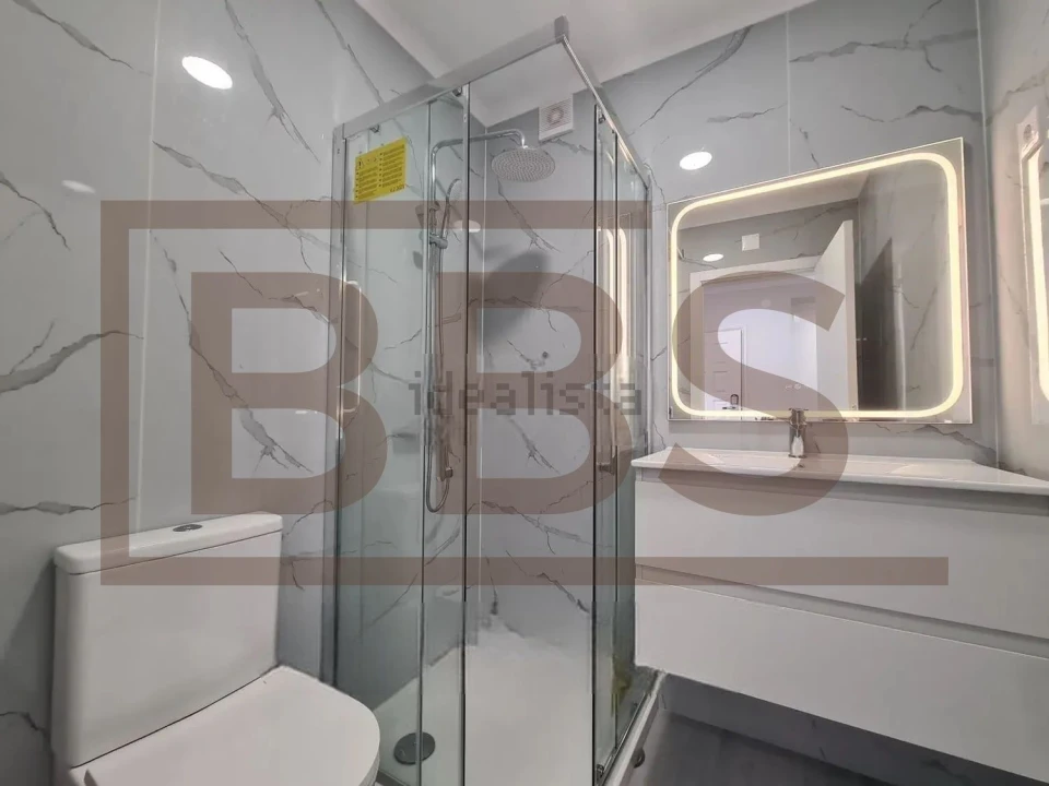 Apartamento T4 para Venda em Seixal Foto 10
