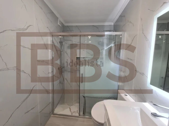 Apartamento T4 para Venda em Seixal Foto 31