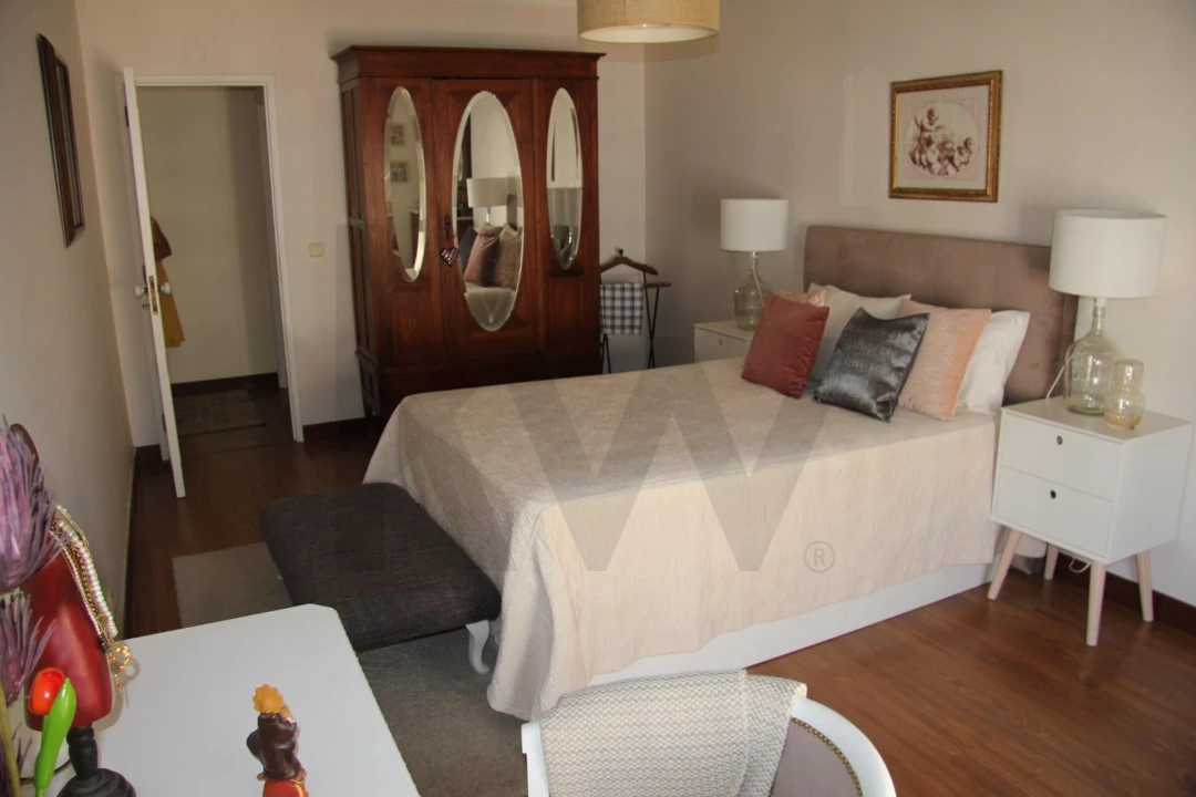 Apartamento T3 para Venda em Massamá e Monte Abraão Foto 12