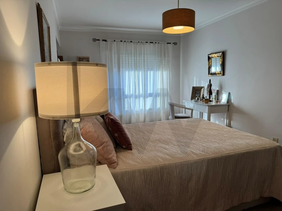 Apartamento T3 para Venda em Massamá e Monte Abraão Foto 18
