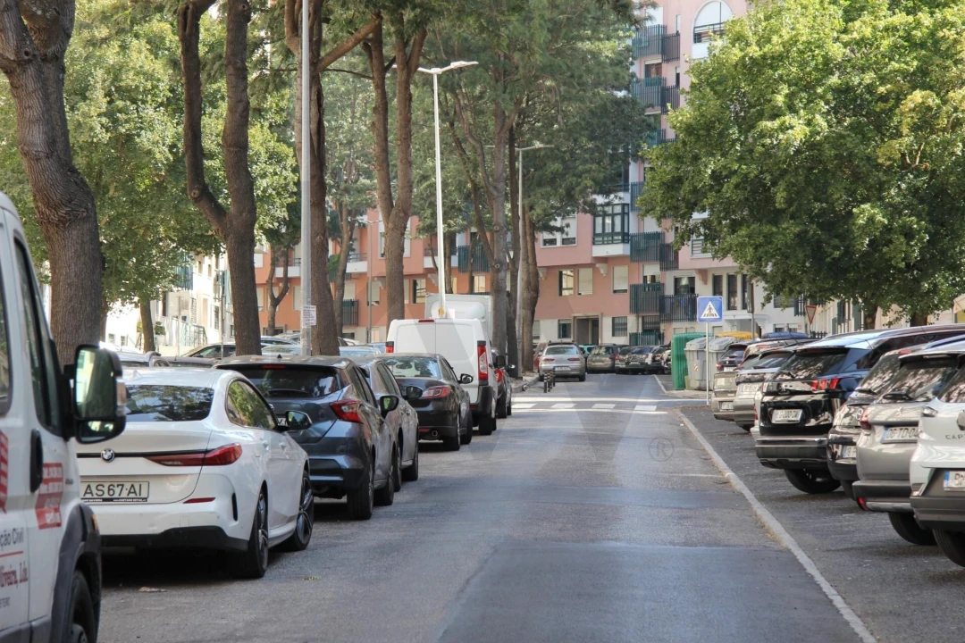 Apartamento T3 para Venda em Massamá e Monte Abraão Foto 21