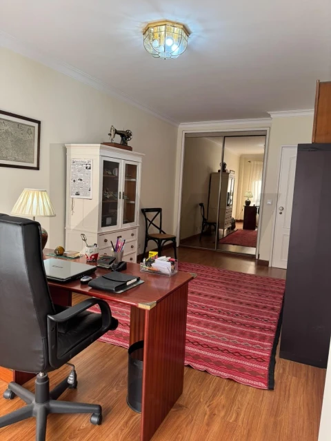 Apartamento T3 para Venda em Massamá e Monte Abraão
