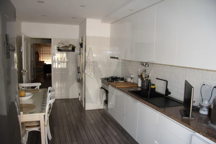 Apartamento T3 para Venda em Massamá e Monte Abraão Foto 7