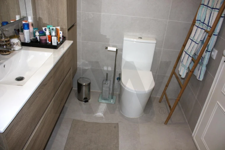 Apartamento T3 para Venda em Massamá e Monte Abraão Foto 9