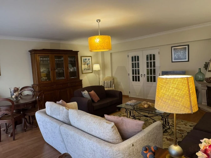 Apartamento T3 para Venda em Massamá e Monte Abraão Foto 2